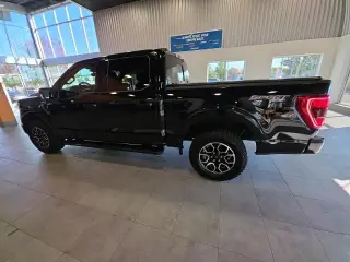 Ford F-150 2023 4x4 XLT 4p SuperCrew 5.5 ft. SB