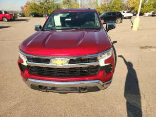 Chevrolet Silverado 1500 2022 4x4 LT cabina de 4 puertas 5.8 pies SB con 1LT