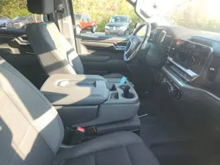 Chevrolet Silverado 1500 2022 4x4 LT cabina de 4 puertas 5.8 pies SB con 1LT