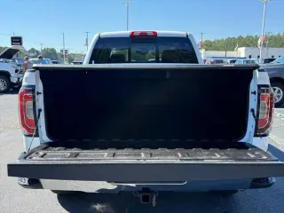 GMC Sierra 1500 2018 4x4 SLT 4dr Crew Cab 5.8 ft. SB