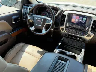 GMC Sierra 1500 2018 4x4 SLT 4dr Crew Cab 5.8 ft. SB