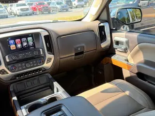 GMC Sierra 1500 2018 4x4 SLT 4dr Crew Cab 5.8 ft. SB