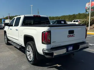 GMC Sierra 1500 2018 4x4 SLT 4dr Crew Cab 5.8 ft. SB