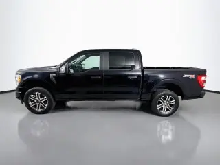 Ford F-150 2022 4x4 XL 4dr SuperCrew 5.5 ft. SB