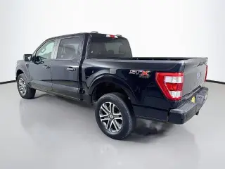 Ford F-150 2022 4x4 XL 4dr SuperCrew 5.5 ft. SB