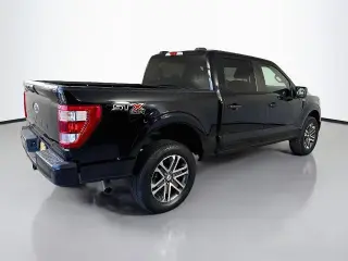 Ford F-150 2022 4x4 XL 4dr SuperCrew 5.5 ft. SB