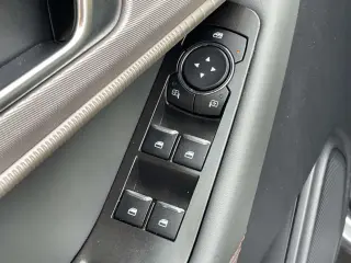 Ford Explorer 2025 AWD Active 4p SUV