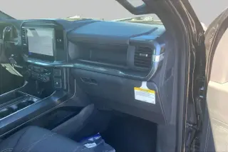 Ford F-150 2025 4x2 STX 4dr SuperCrew 5.5 pies SB