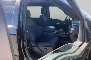 Ford F-150 2025 4x2 STX 4dr SuperCrew 5.5 pies SB