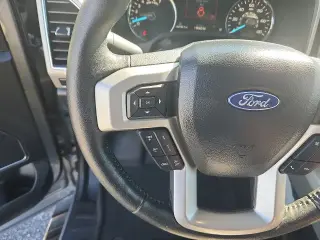 Ford F-150 2020 4x4 Lariat 4dr SuperCrew 6.5 ft. SB