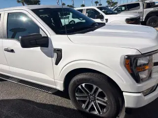 Ford F-150 2023 4x2 XL 4dr SuperCrew 5.5 ft. SB