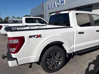 Ford F-150 2023 4x2 XL 4dr SuperCrew 5.5 ft. SB