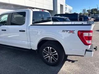 Ford F-150 2023 4x2 XL 4dr SuperCrew 5.5 ft. SB