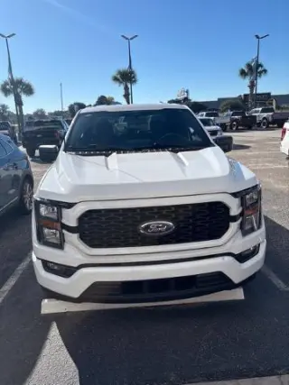 Ford F-150 2023 4x2 XL 4dr SuperCrew 5.5 ft. SB
