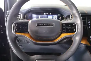 Jeep Grand Wagoneer 2022 4x4 Series II SUV de 4 puertas