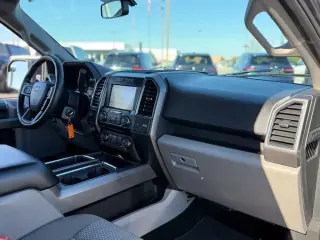 Ford F-150 2018 4x4 XLT 4dr SuperCrew 5.5 ft. SB