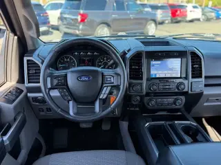 Ford F-150 2018 4x4 XLT 4dr SuperCrew 5.5 ft. SB