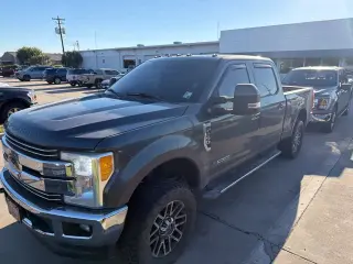 Ford F-250 Super Duty 2017 4x4 Lariat 4dr Crew Cab 6.8 ft. SB Pickup