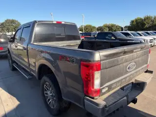 Ford F-250 Super Duty 2017 4x4 Lariat 4dr Crew Cab 6.8 ft. SB Pickup