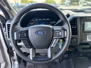 Ford F-250 Super Duty 2019 4x4 XL 4dr Crew Cab 6.8 ft. SB Pickup