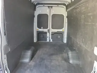 Ford Transit 2024 350 HD 3dr LWB Tech Roof DRW Extended Cargo Van con GVWR de 9950 lb.