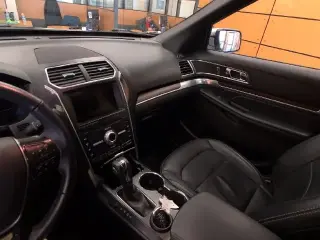 Ford Explorer 2019 Limited 4dr SUV