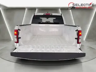 Ram 1500 2023 4x2 Tradesman 4dr Cabina de Tripulação 5.6 ft. SB Pickup