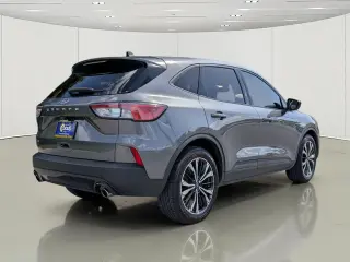 Ford Escape 2022 SE 4dr SUV