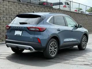 Ford Escape Plug-In Híbrido 2024 PHEV 4dr SUV