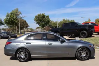 2022 Mercedes-Benz C 300