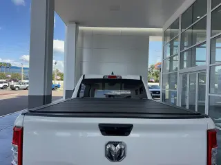 Ram 1500 2023 4x2 Big Horn 4p Cubierta Cuadrada Quad Cab 6.4 ft. CA Camioneta Corta