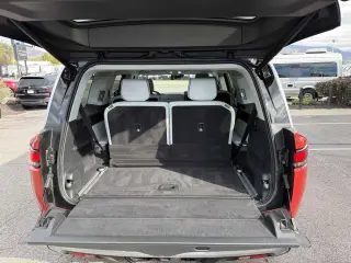 2024 Rivian R1S