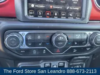 Jeep Wrangler Unlimited 2018 4x4 Rubicon 4p SUV (lanzamiento a mitad de año)
