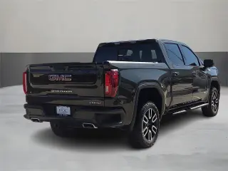 GMC Sierra 1500 2023 4x4 AT4 4dr Crew Cab 5.8 ft. SB