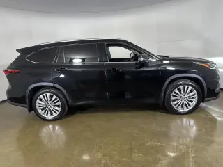 2025 Toyota Highlander