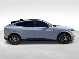 2025 Ford Mustang Mach-E