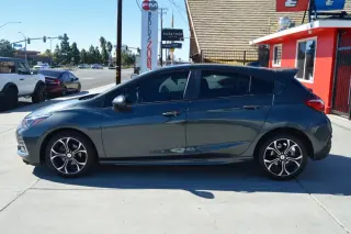 2019 Chevrolet Cruze 4dr HB LT