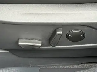 Ford Mustang Mach-E 2023 Select 4dr SUV