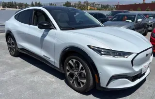 Ford Mustang Mach-E 2021 Premium 4dr SUV
