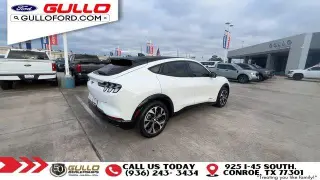 Ford Mustang Mach-E 2023 Premium 4dr SUV