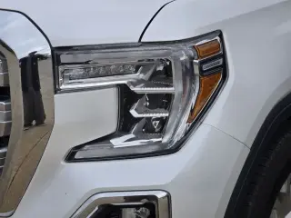 GMC Sierra 1500 Limited 2022 4x4 SLT 4dr Crew Cab 5.8 ft. SB
