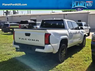 Toyota Tacoma 2025 4x2 SR5 4dr Double Cab 5.0 ft SB