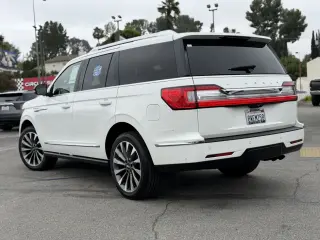 Lincoln Navigator 2021 4x2 Reserve 4dr SUV