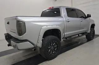Toyota Tundra 2017 4x2 Limited 4dr CrewMax Cab Pickup SB (5.7L V8)