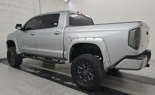 Toyota Tundra 2017 4x2 Limited 4dr CrewMax Cab Pickup SB (5.7L V8)