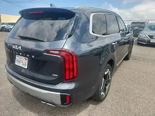 Kia Telluride 2023 AWD S 4dr SUV