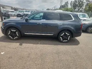 Kia Telluride 2023 AWD S 4dr SUV