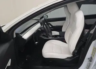 Tesla Model 3 2018 Mid Range 4dr Fastback