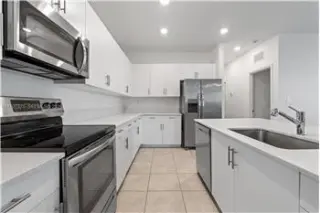 Propiedad de alquiler con 5 dormitorios y 2 baños en HOMESTEAD