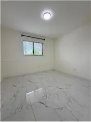 Propiedad de alquiler con 3 dormitorios y 2 baños en Miami